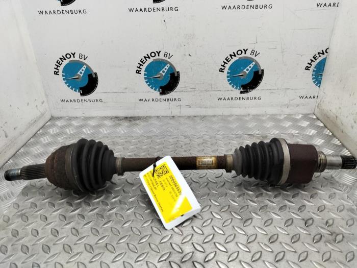 Gebruikte Steekas links-achter Ford Fiesta Prijs € 60,50 Inclusief btw aangeboden door Rhenoy Onderdelen b.v.