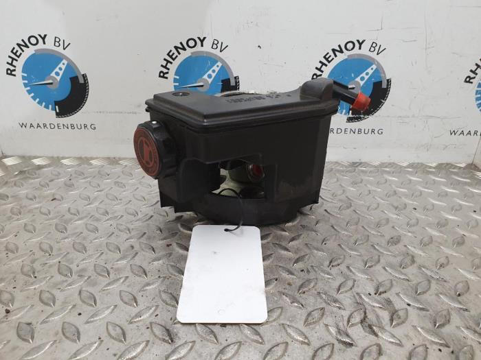 Gebruikte Servopomp Peugeot 206 PLUS Prijs € 60,50 Inclusief btw aangeboden door Rhenoy Onderdelen b.v.