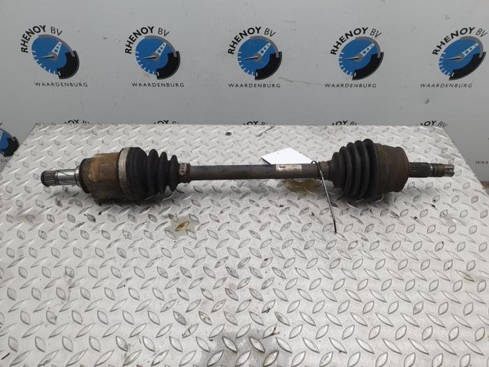 Gebruikte Aandrijfas links-achter Opel Corsa Prijs € 48,40 Inclusief btw aangeboden door Rhenoy Onderdelen b.v.