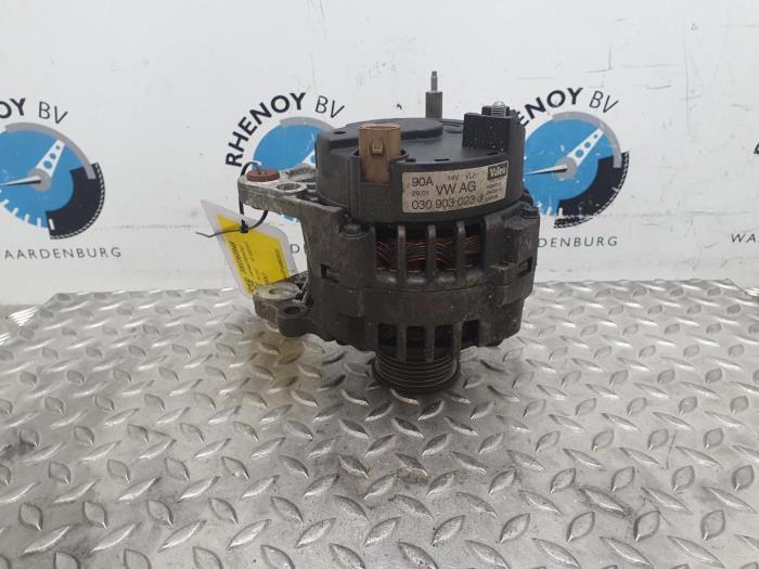 Gebruikte Dynamo Volkswagen Golf Prijs € 42,35 Inclusief btw aangeboden door Rhenoy Onderdelen b.v.