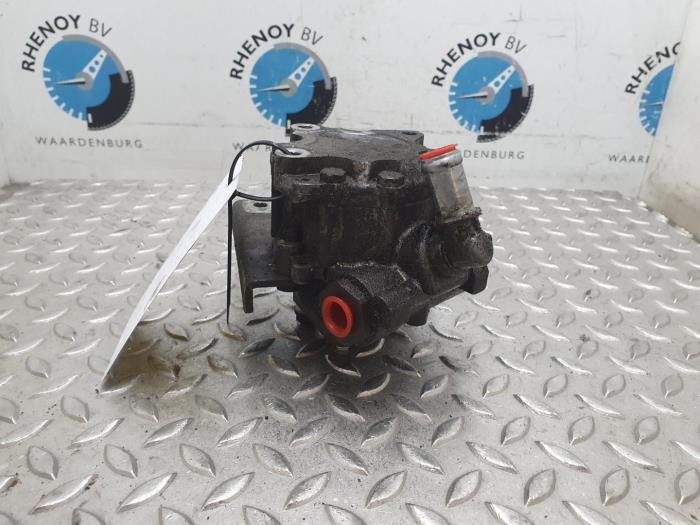 Gebruikte Servopomp BMW 3-Serie Prijs € 60,50 Inclusief btw aangeboden door Rhenoy Onderdelen b.v.