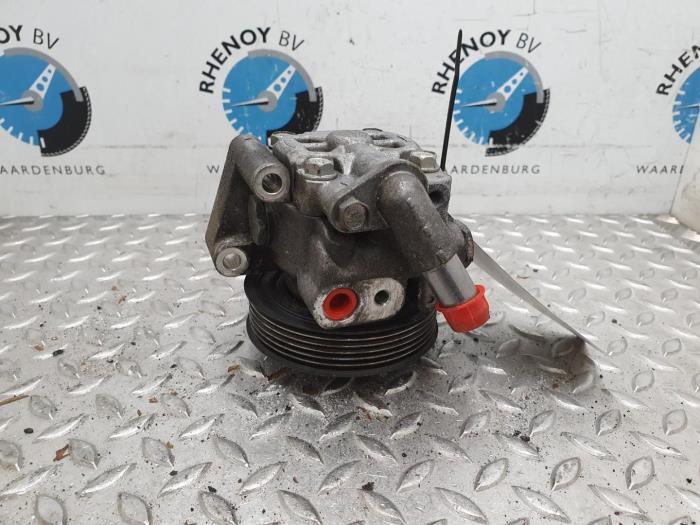 Gebruikte Pomp Servo Ford Mondeo Prijs € 60,50 Inclusief btw aangeboden door Rhenoy Onderdelen b.v.