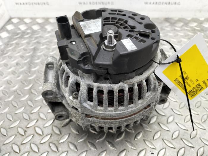 Gebruikte Dynamo Audi A4 Prijs € 48,40 Inclusief btw aangeboden door Rhenoy Onderdelen b.v.