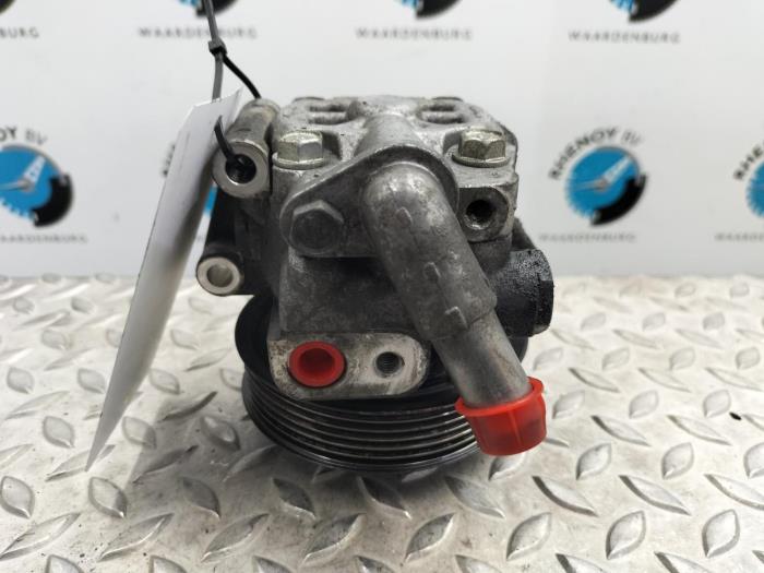 Gebruikte Pomp Servo Ford Mondeo Prijs € 60,50 Inclusief btw aangeboden door Rhenoy Onderdelen b.v.