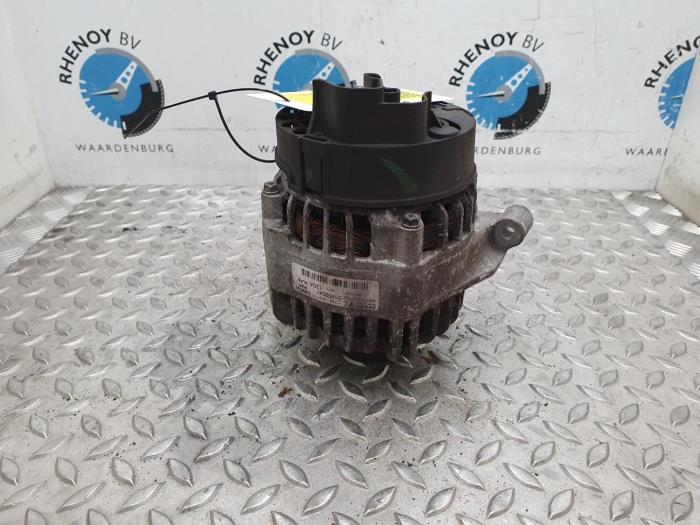 Gebruikte Dynamo Ford KA Prijs € 42,35 Inclusief btw aangeboden door Rhenoy Onderdelen b.v.
