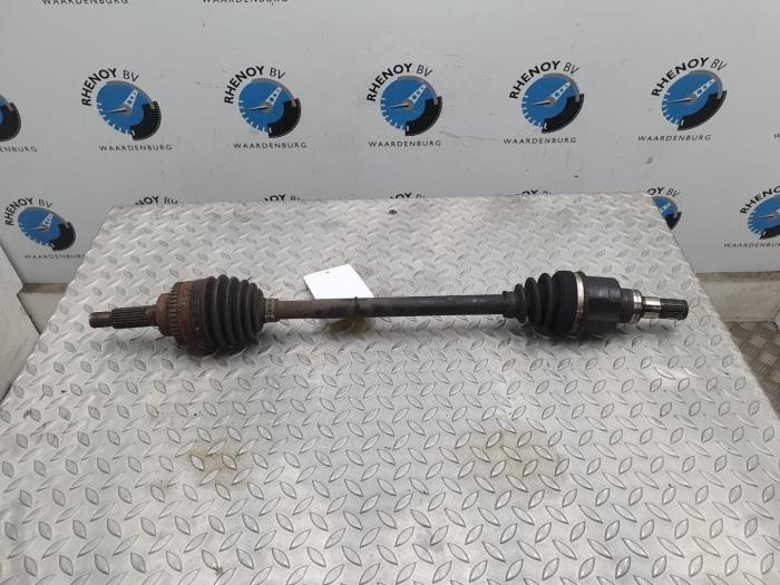 Gebruikte Aandrijfas links-achter Suzuki Alto Prijs € 36,30 Inclusief btw aangeboden door Rhenoy Onderdelen b.v.