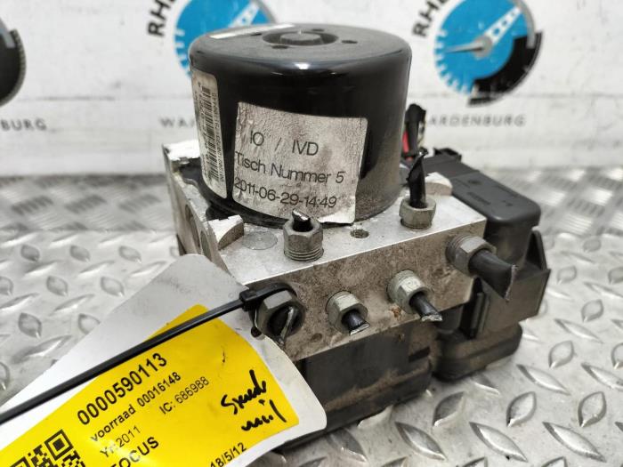 Gebruikte ABS Pomp Ford Focus Prijs € 121,00 Inclusief btw aangeboden door Rhenoy Onderdelen b.v.