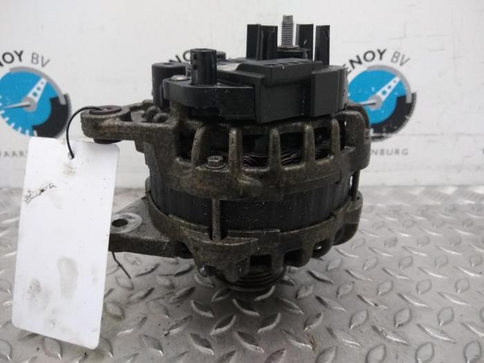 Gebruikte Alternator Dacia Dokker Prijs € 48,40 Inclusief btw aangeboden door Rhenoy Onderdelen b.v.