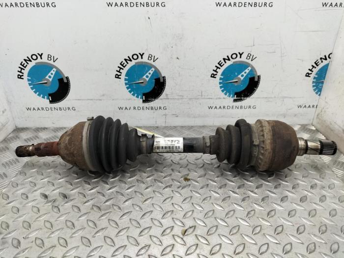 Gebruikte Steekas links-achter Opel Zafira Prijs € 60,50 Inclusief btw aangeboden door Rhenoy Onderdelen b.v.