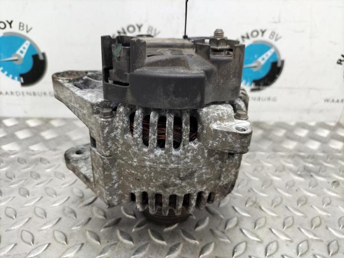 Gebruikte Dynamo Renault Megane Prijs € 36,30 Inclusief btw aangeboden door Rhenoy Onderdelen b.v.