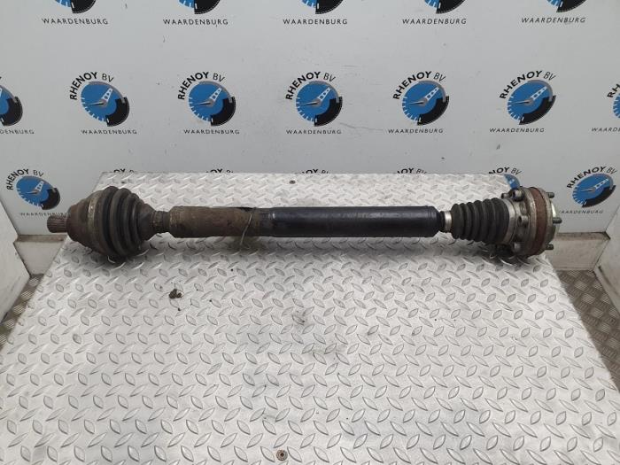 Gebruikte Aandrijfas rechts-achter Volkswagen Golf Prijs € 96,80 Inclusief btw aangeboden door Rhenoy Onderdelen b.v.