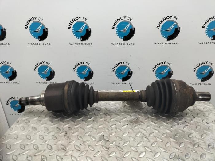 Gebruikte Aandrijfas links-achter Volvo V50 Prijs € 60,50 Inclusief btw aangeboden door Rhenoy Onderdelen b.v.