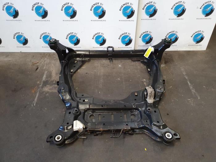 Gebruikte Subframe Landrover Discovery Sport L550 Prijs € 242,00 Inclusief btw aangeboden door Rhenoy Onderdelen b.v.