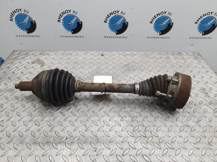 Gebruikte Aandrijfas links-achter Skoda Fabia Prijs € 48,40 Inclusief btw aangeboden door Rhenoy Onderdelen b.v.