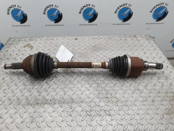 Gebruikte Aandrijfas links-achter Ford Fiesta Prijs € 60,50 Inclusief btw aangeboden door Rhenoy Onderdelen b.v.