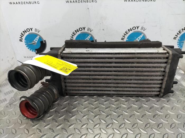Gebruikte Intercooler Ford Fiesta Prijs € 84,70 Inclusief btw aangeboden door Rhenoy Onderdelen b.v.