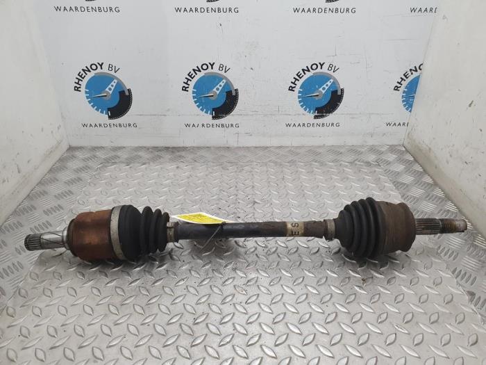 Gebruikte Steekas links-achter Opel Corsa Prijs € 48,40 Inclusief btw aangeboden door Rhenoy Onderdelen b.v.