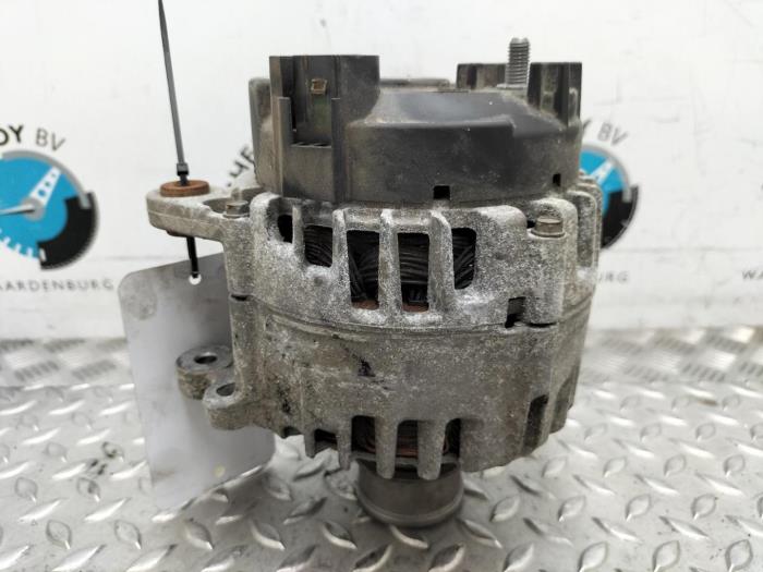 Gebruikte Dynamo Volkswagen Caddy Prijs € 60,50 Inclusief btw aangeboden door Rhenoy Onderdelen b.v.