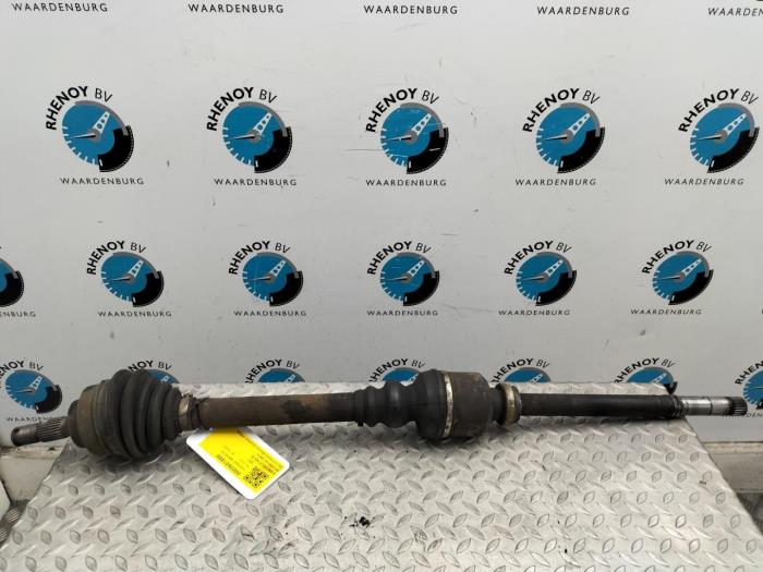 Gebruikte Steekas rechts-achter Peugeot 307 Prijs € 48,40 Inclusief btw aangeboden door Rhenoy Onderdelen b.v.