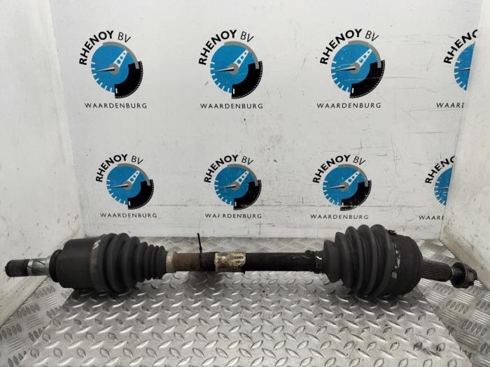 Gebruikte Aandrijfas links-achter Opel Movano Prijs € 145,20 Inclusief btw aangeboden door Rhenoy Onderdelen b.v.