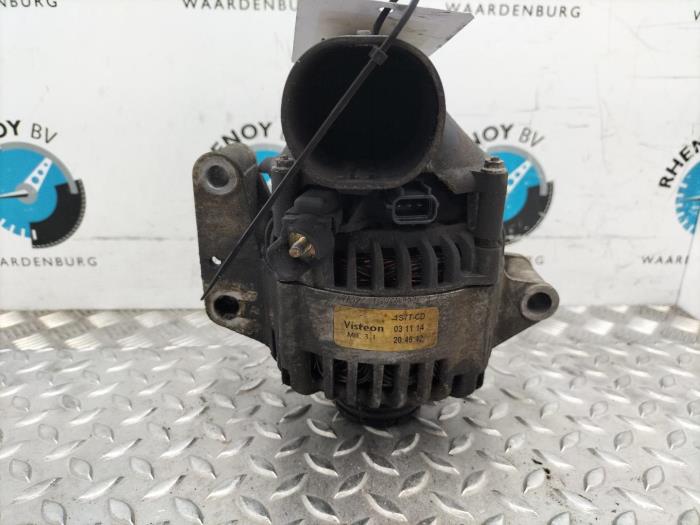 Gebruikte Dynamo Ford Mondeo Prijs € 48,40 Inclusief btw aangeboden door Rhenoy Onderdelen b.v.