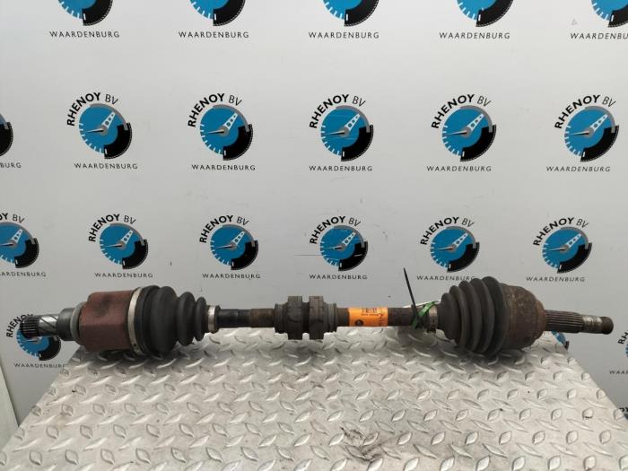 Gebruikte Steekas links-achter Nissan Micra Prijs € 84,70 Inclusief btw aangeboden door Rhenoy Onderdelen b.v.