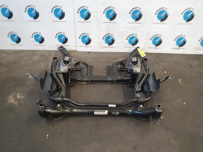 Gebruikte Subframe Jaguar XE Prijs € 484,00 Inclusief btw aangeboden door Rhenoy Onderdelen b.v.