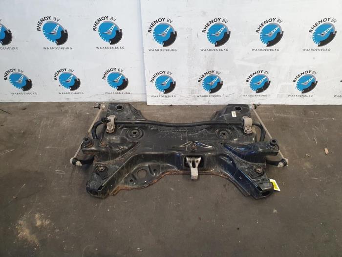 Gebruikte Subframe Peugeot Expert Prijs € 242,00 Inclusief btw aangeboden door Rhenoy Onderdelen b.v.