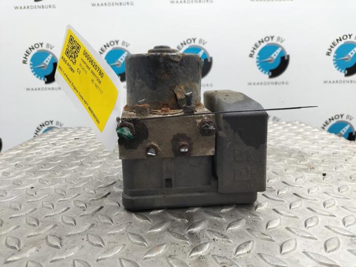 Gebruikte ABS Pomp Citroen C3 Prijs € 157,30 Inclusief btw aangeboden door Rhenoy Onderdelen b.v.