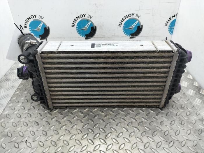 Gebruikte Intercooler Opel Corsa Prijs € 181,50 Inclusief btw aangeboden door Rhenoy Onderdelen b.v.