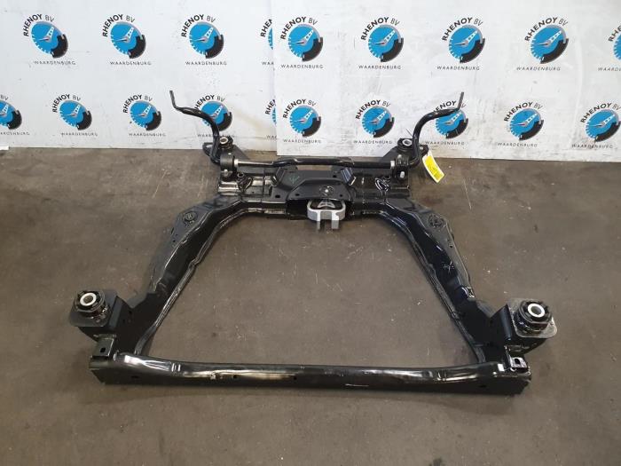 Gebruikte Subframe Ford Mondeo Prijs € 217,80 Inclusief btw aangeboden door Rhenoy Onderdelen b.v.