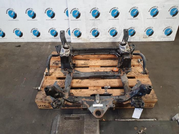 Gebruikte Subframe Landrover Discovery Prijs € 605,00 Inclusief btw aangeboden door Rhenoy Onderdelen b.v.
