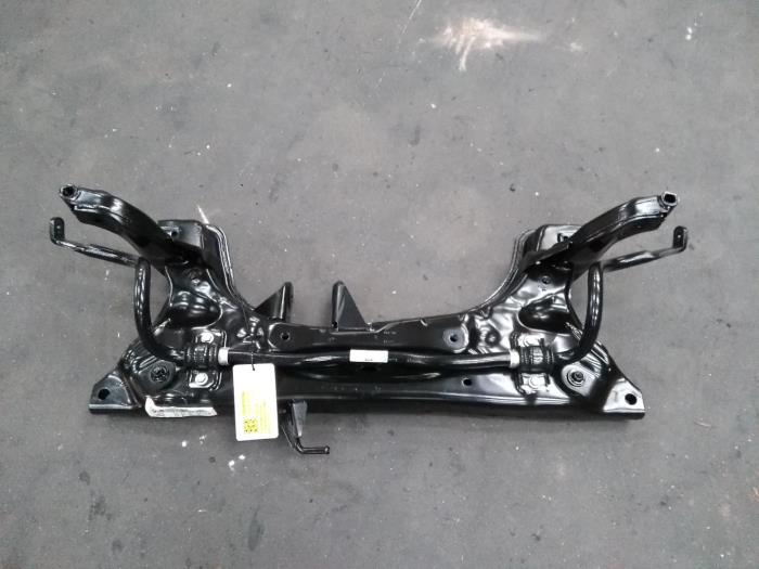 Gebruikte Subframe Ford Fiesta Prijs € 181,50 Inclusief btw aangeboden door Rhenoy Onderdelen b.v.