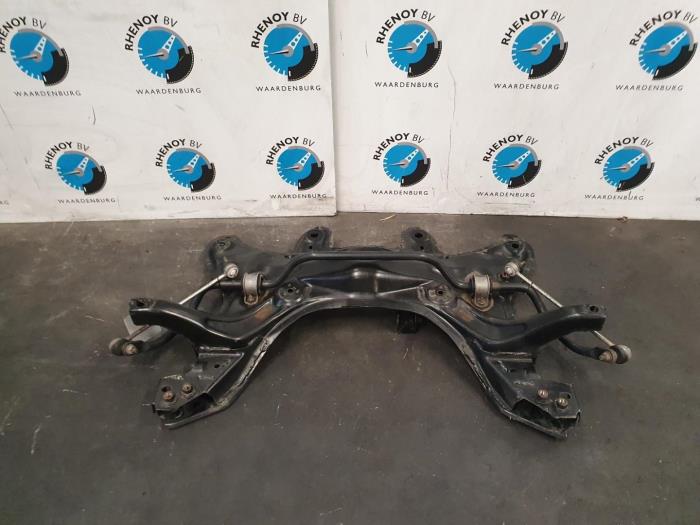 Gebruikte Subframe Ford KA Prijs € 121,00 Inclusief btw aangeboden door Rhenoy Onderdelen b.v.