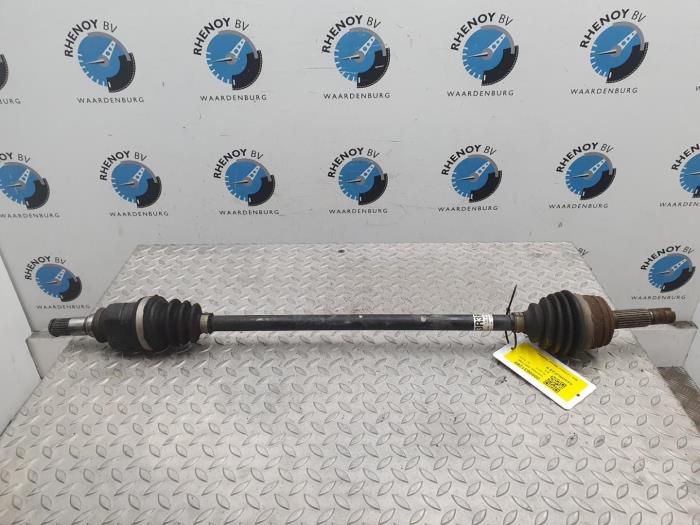 Gebruikte Aandrijfas rechts-achter Citroen C1 Prijs € 60,50 Inclusief btw aangeboden door Rhenoy Onderdelen b.v.