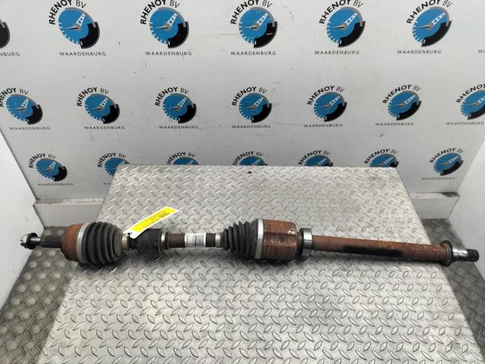 Gebruikte Steekas rechts-achter Nissan Juke Prijs € 145,20 Inclusief btw aangeboden door Rhenoy Onderdelen b.v.