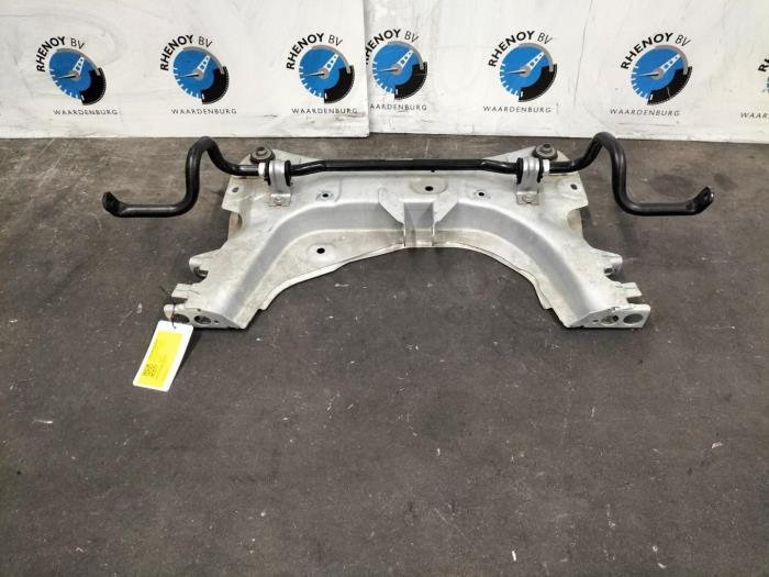 Gebruikte Subframe Renault Zoe Prijs € 242,00 Inclusief btw aangeboden door Rhenoy Onderdelen b.v.