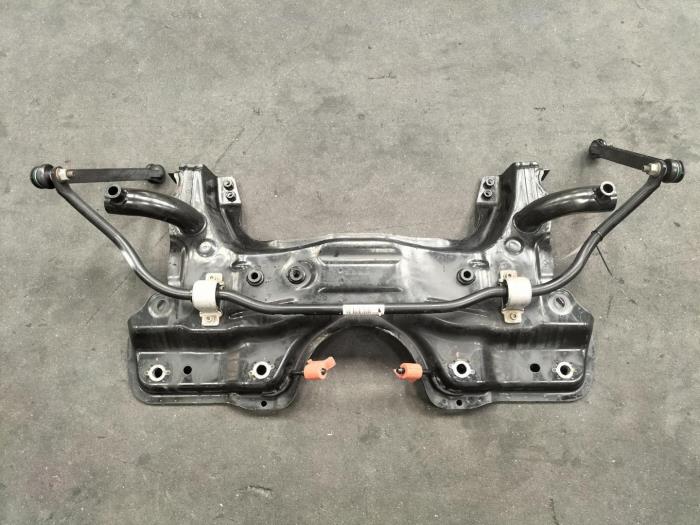 Gebruikte Subframe Fiat Tipo Prijs € 181,50 Inclusief btw aangeboden door Rhenoy Onderdelen b.v.