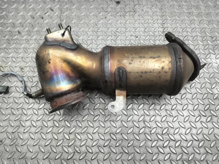 Gebruikte Katalysator Opel Astra Prijs € 302,50 Inclusief btw aangeboden door Rhenoy Onderdelen b.v.