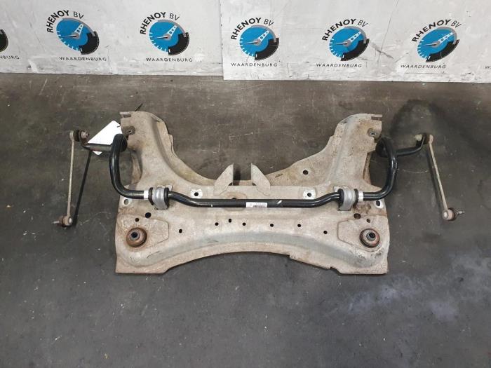 Gebruikte Subframe Renault Zoe Prijs € 242,00 Inclusief btw aangeboden door Rhenoy Onderdelen b.v.