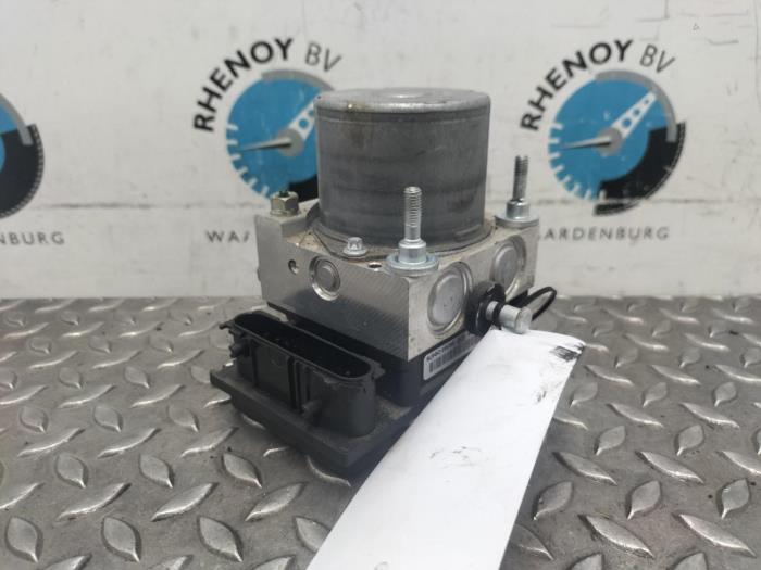 Gebruikte ABS Pomp Opel Corsa Prijs € 84,70 Inclusief btw aangeboden door Rhenoy Onderdelen b.v.