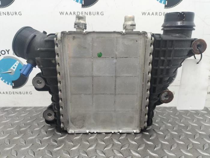 Gebruikte Intercooler Landrover Discovery Sport L550 Prijs € 121,00 Inclusief btw aangeboden door Rhenoy Onderdelen b.v.