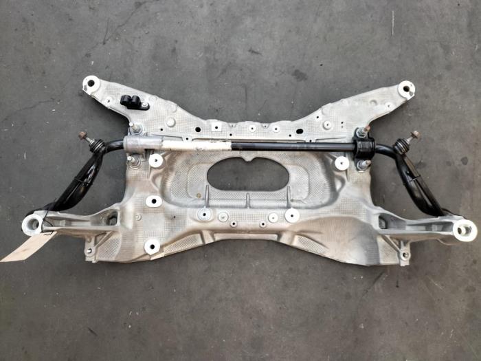 Gebruikte Subframe Jaguar E-Pace Prijs € 605,00 Inclusief btw aangeboden door Rhenoy Onderdelen b.v.