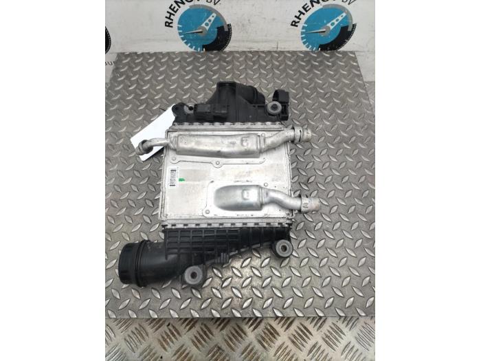 Gebruikte Intercooler Landrover Range Rover Prijs € 242,00 Inclusief btw aangeboden door Rhenoy Onderdelen b.v.