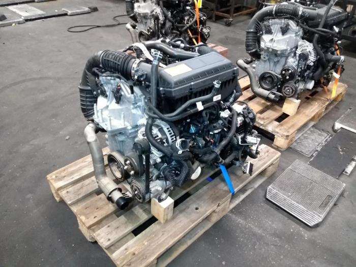 Gebruikte Dynamo Ford Kuga Prijs € 181,50 Inclusief btw aangeboden door Rhenoy Onderdelen b.v.