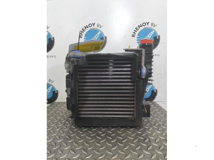 Gebruikte Intercooler Peugeot 3008 Prijs € 96,80 Inclusief btw aangeboden door Rhenoy Onderdelen b.v.