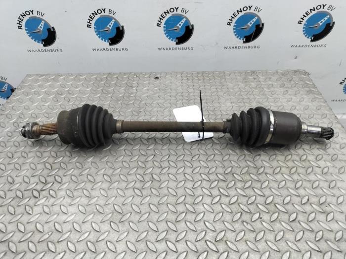 Gebruikte Aandrijfas links-achter Fiat 500 Prijs € 48,40 Inclusief btw aangeboden door Rhenoy Onderdelen b.v.