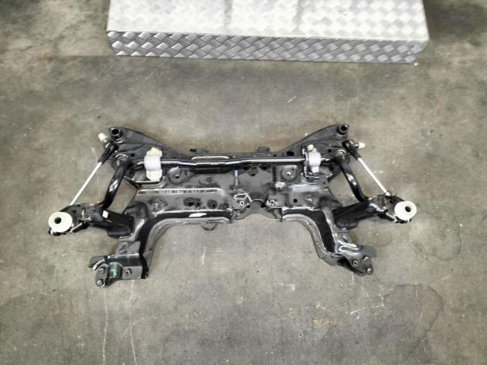 Gebruikte Subframe Ford Kuga Prijs € 302,50 Inclusief btw aangeboden door Rhenoy Onderdelen b.v.