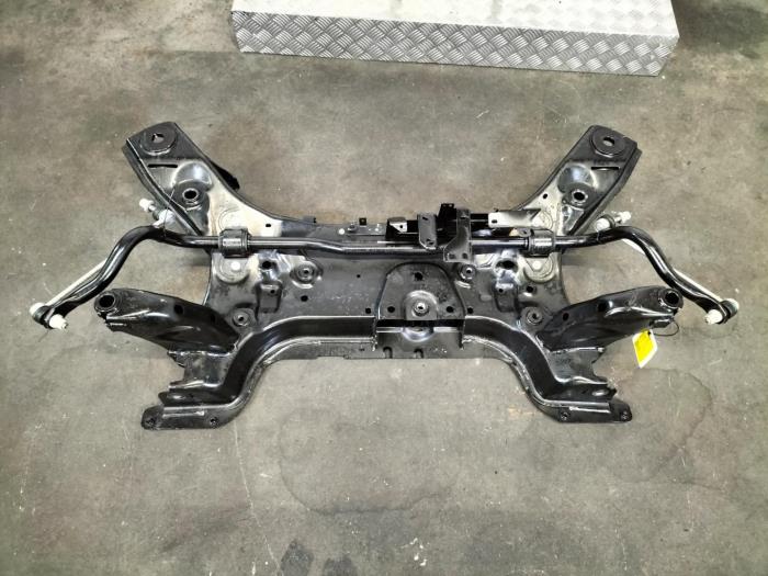 Gebruikte Subframe Ford Transit Custom Prijs € 302,50 Inclusief btw aangeboden door Rhenoy Onderdelen b.v.