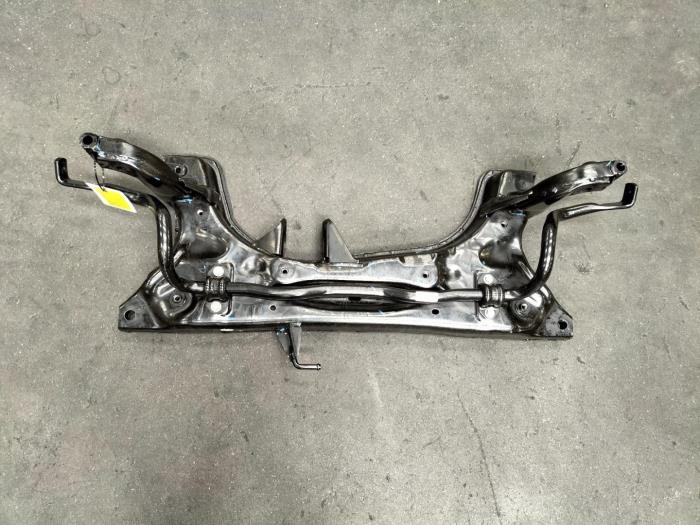 Gebruikte Subframe Ford Puma Prijs € 242,00 Inclusief btw aangeboden door Rhenoy Onderdelen b.v.